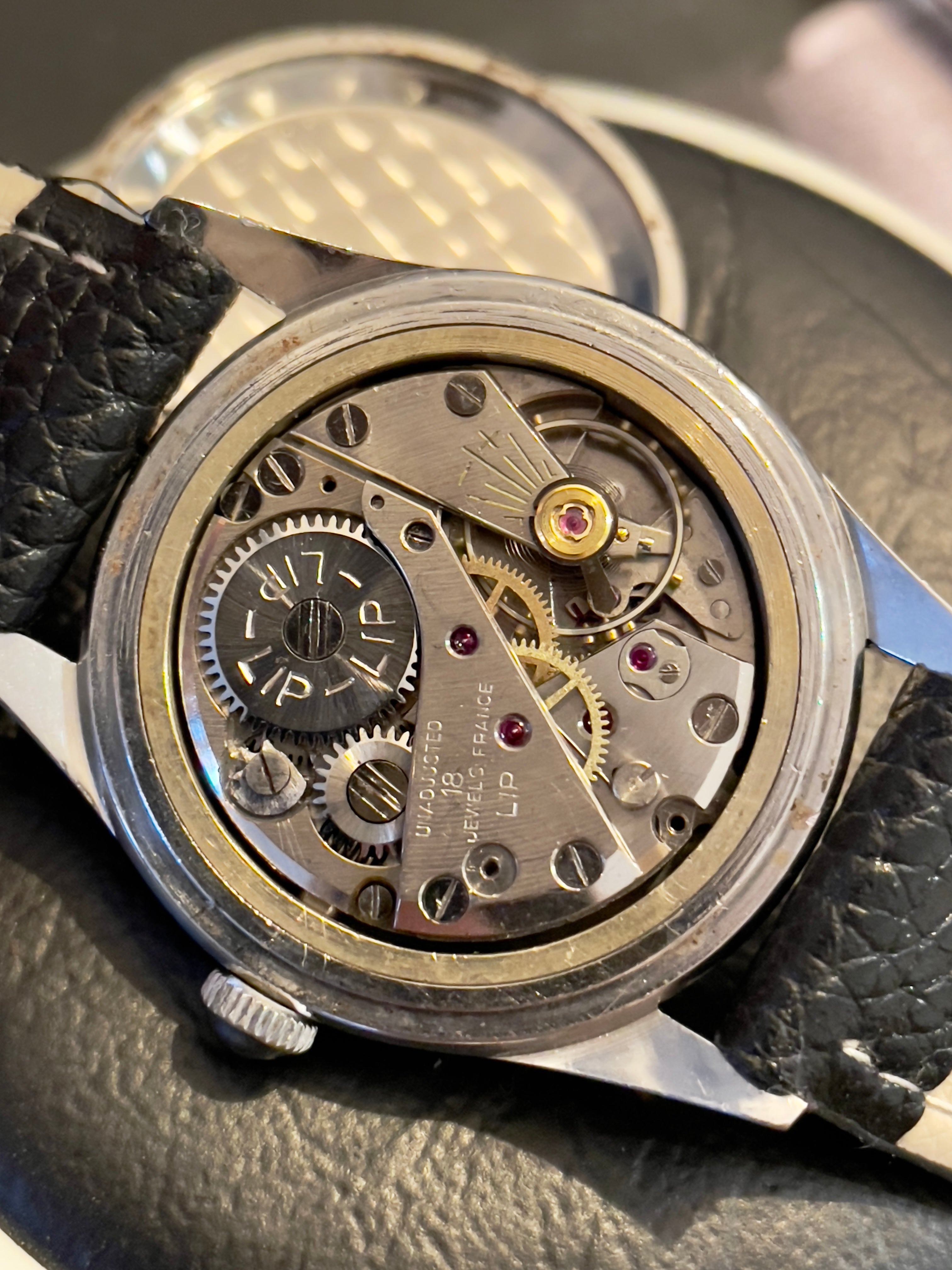 (SOLD OUT) Lip trois aiguilles Seconde Vintage