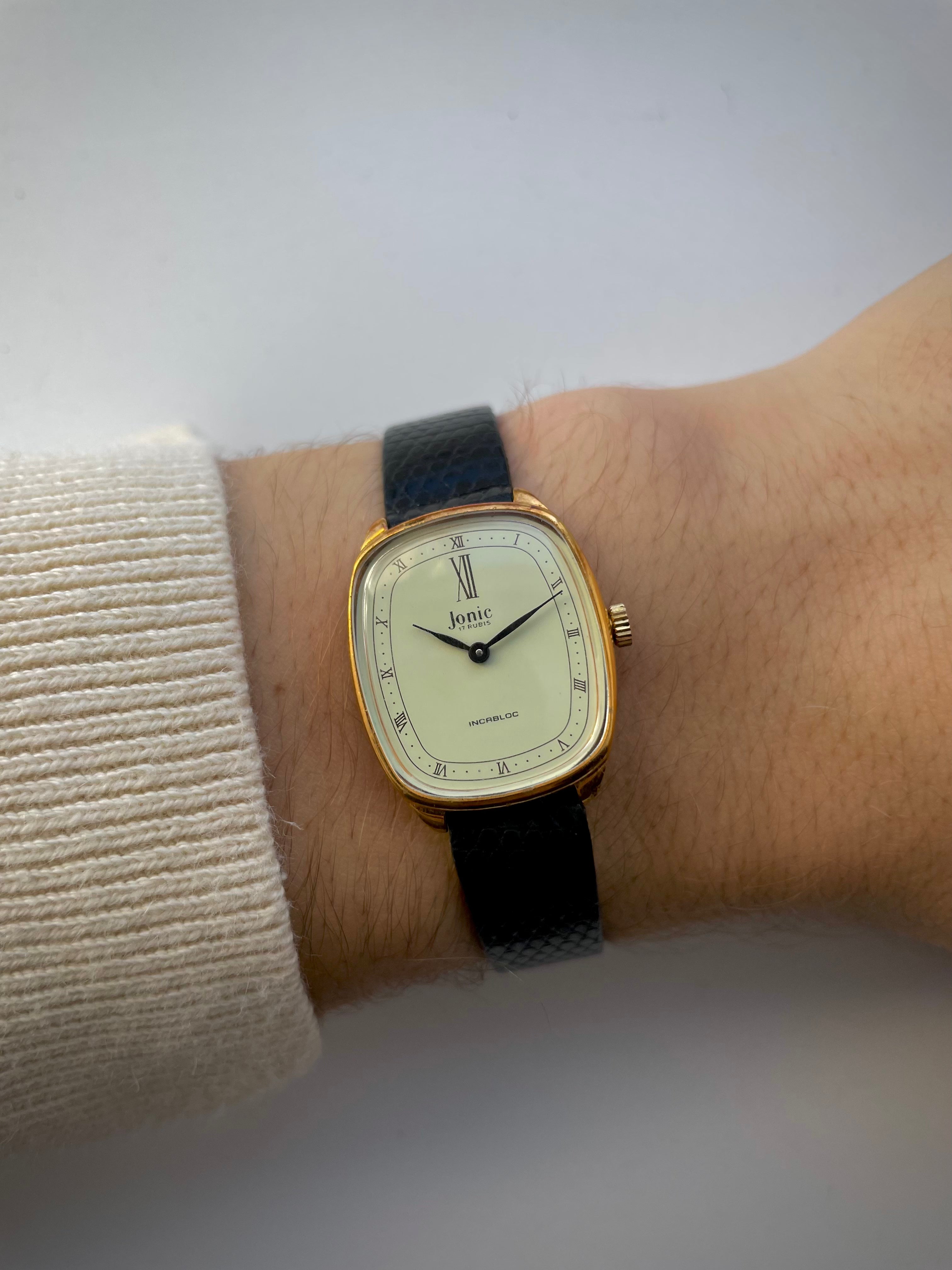 (SOLD OUT) Jonic Mécanique Beige Seconde Vintage