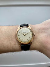 Load image into Gallery viewer, (SOLD OUT) Omega Seamaster &quot;Seachero&quot; Seconde Vintage
